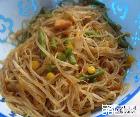 肉丝豇豆炒米粉