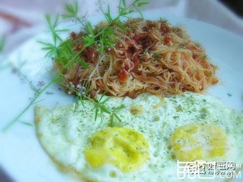 双蛋贺生米粉
