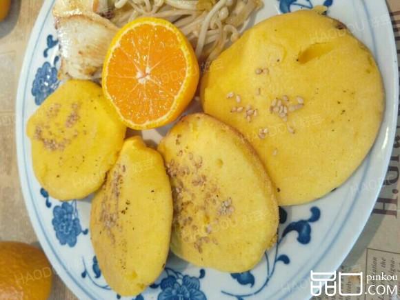 奶香玉米面芝麻饼