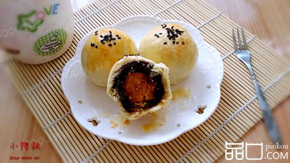 红豆沙蛋黄酥