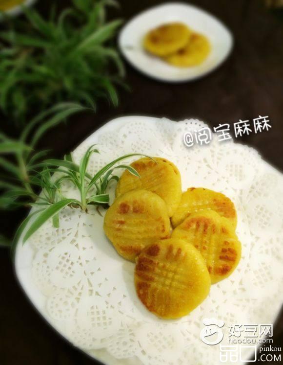 奶香玉米香蕉饼