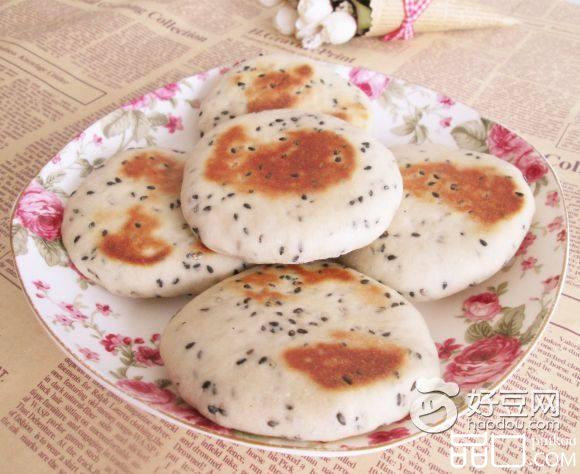 奶香黑芝麻发面饼