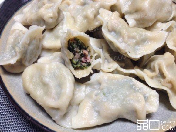 香菜猪肉水饺
