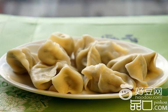 野荠菜猪肉馅水饺