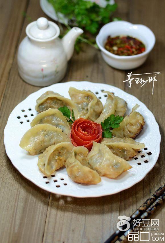 玉米木耳猪肉饺子