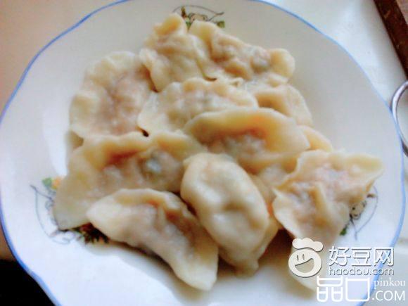 胡萝卜猪肉水饺子