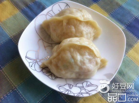 鸡蛋虾皮萝卜馅蒸饺
