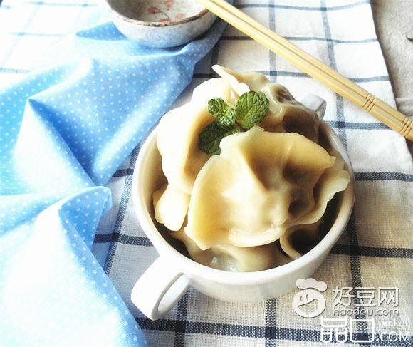 白菜肉丁饺子