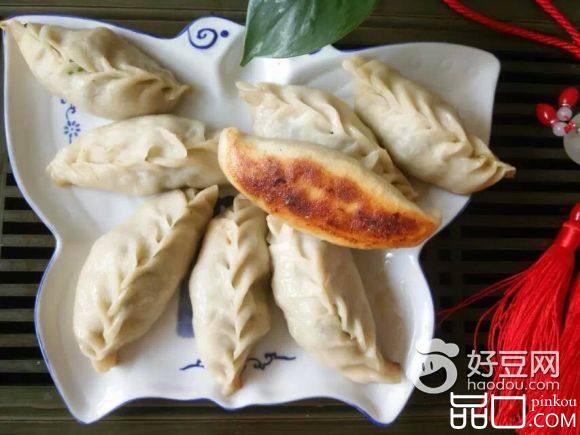 香芹猪肉木耳烫面煎饺