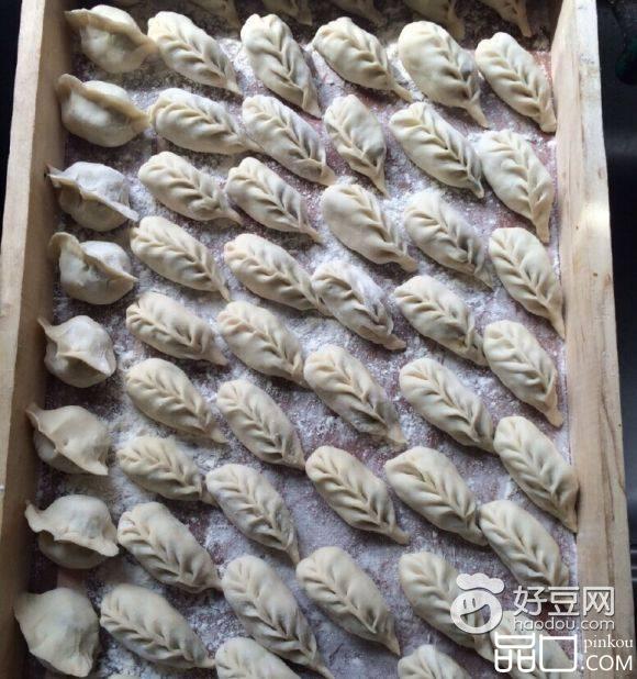 韭菜豆腐水饺