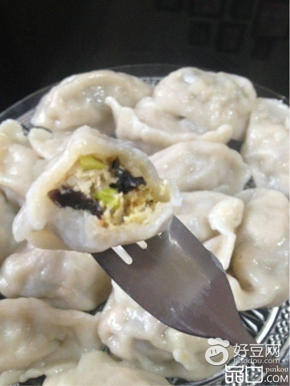 榨菜三鲜猪肉饺