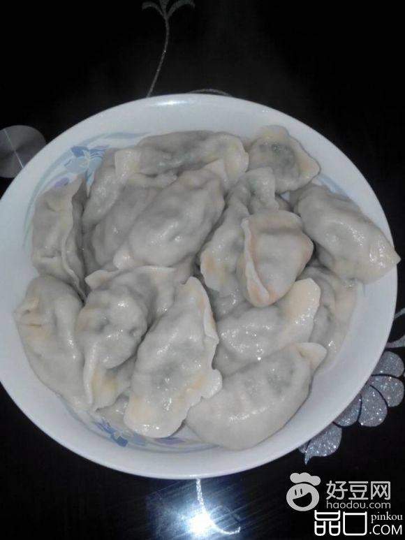三鲜木耳鸡蛋饺子