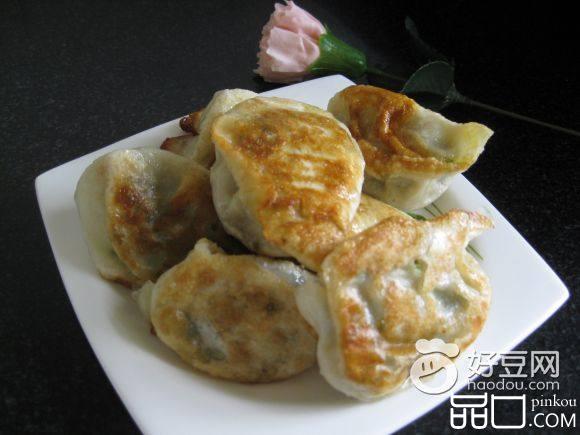 煎饺子