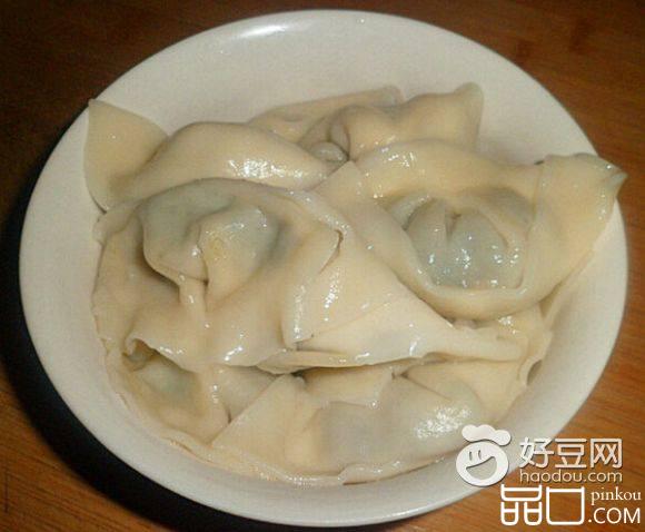 韭菜鸡蛋黑木耳水饺