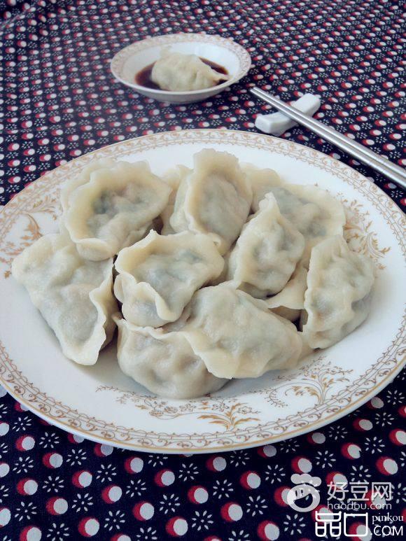 猪肉菠菜馅水饺