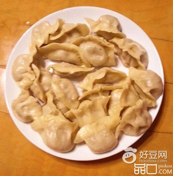 鸡蛋芹菜饺子