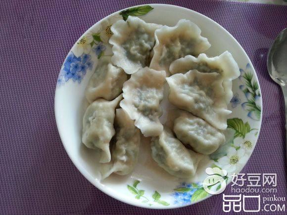 荠菜牛肉水饺