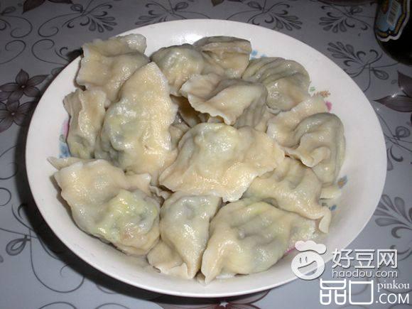 韭菜鸡蛋荞麦面水饺