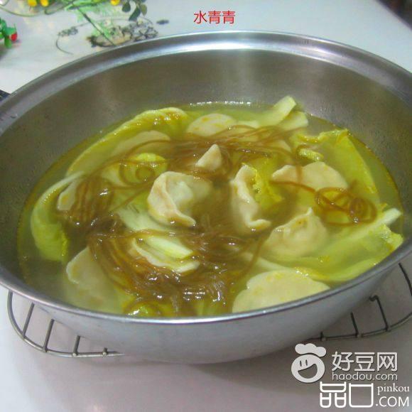 白菜南粉煮饺子
