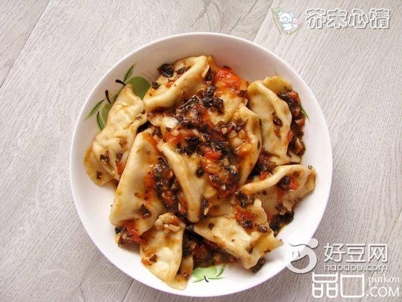 番茄木耳烩饺子
