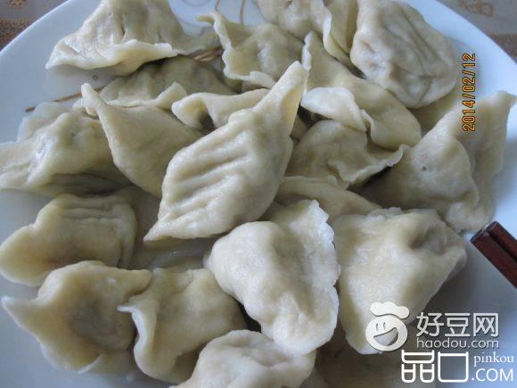 菌类鸡肉水饺