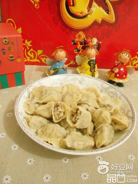 玉米面香菇肉水饺