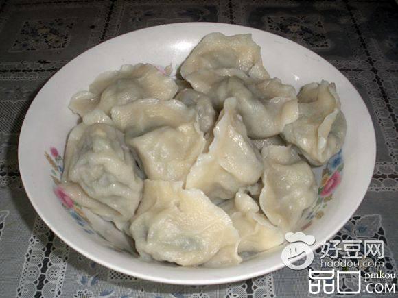香芹木耳牛肉水饺