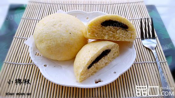 芝麻红糖馅玉米馒头