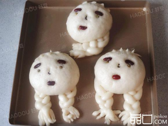 辫子女孩豆沙包