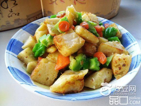 苦瓜炒馒头丁