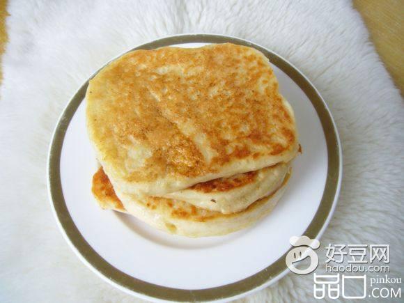 鸡蛋裹馒头