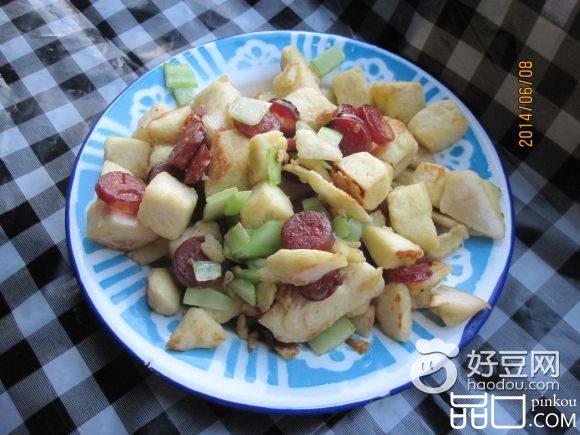 腊肠炒馒头