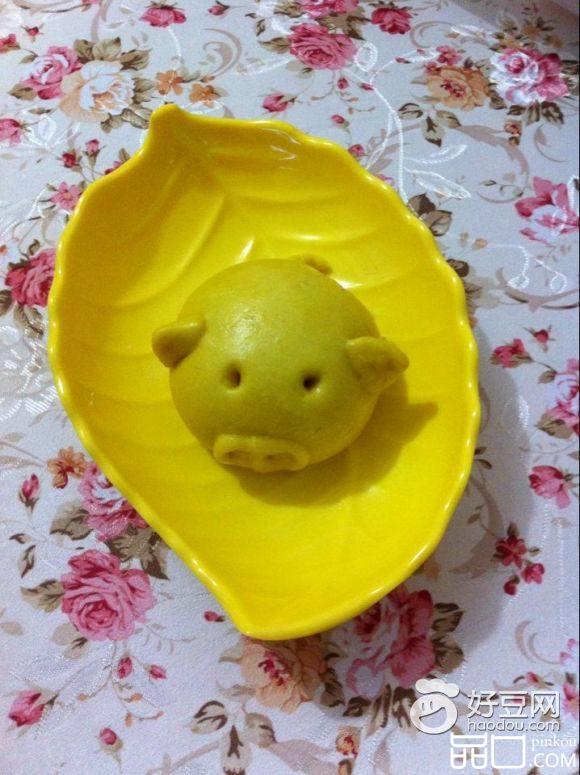 可爱小猪南瓜馒头