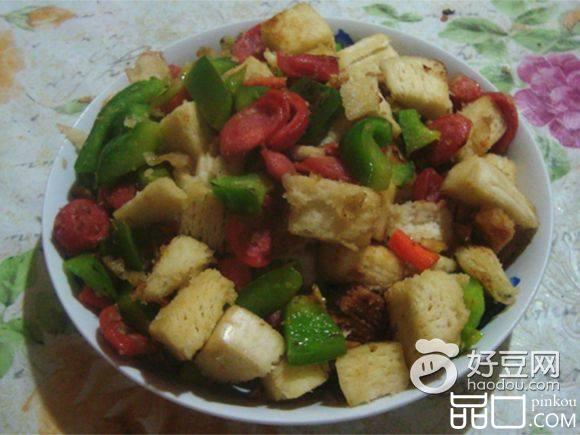 烤肠蔬菜炒馒头