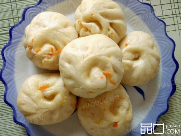 胡萝卜鸡蛋包子