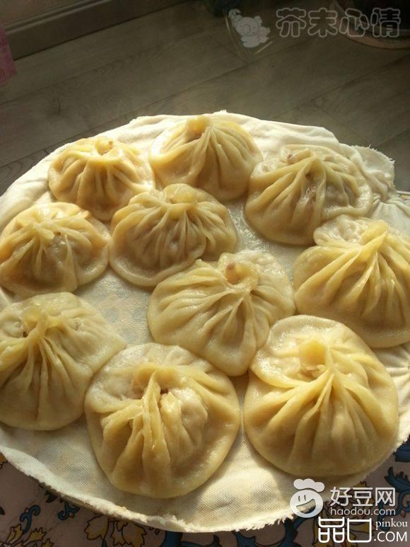 鲜肉灌汤包