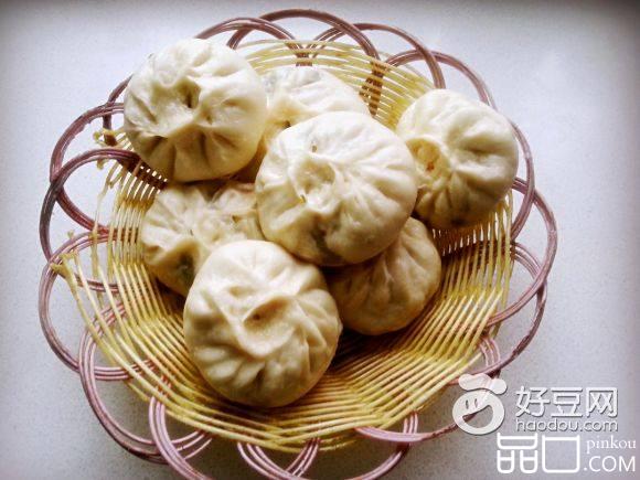 韭菜粉条肉丁包