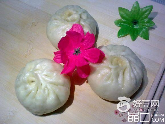 茴香猪肉包子