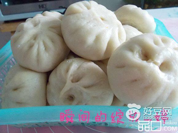 胡萝卜香菇猪肉包