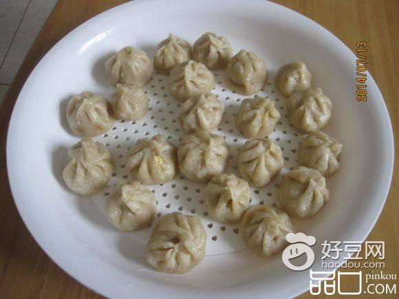 高粉小包子