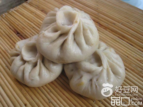 胡萝卜肉蒸包