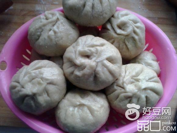 包菜鸡蛋粉丝包
