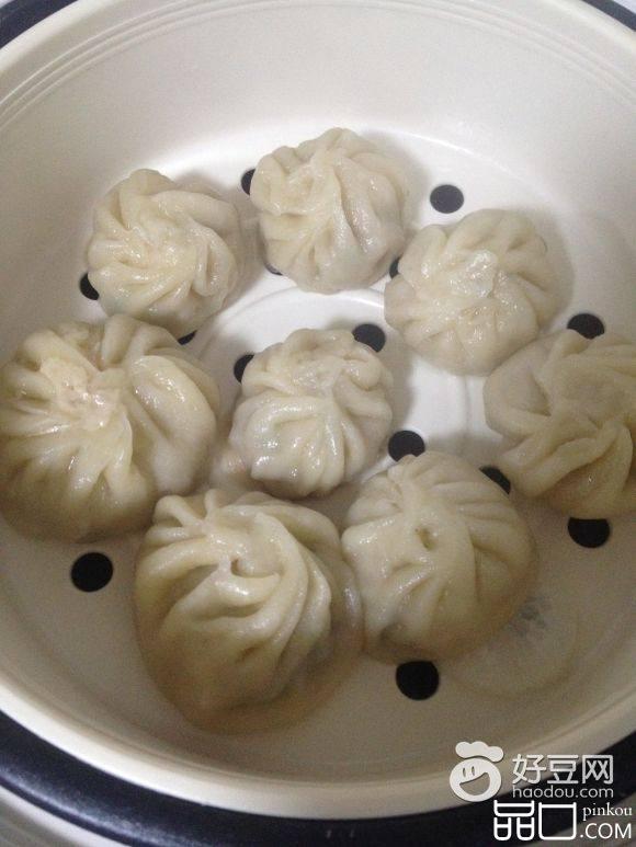 烫面猪肉小笼包
