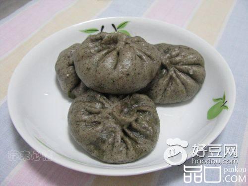 黑芝麻韭菜鸡蛋包