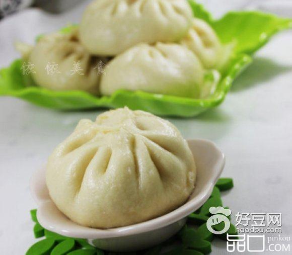 冬菇胡萝卜猪肉馅包子