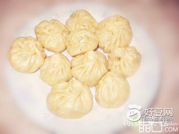 凉面菜包