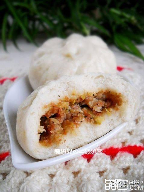 卷心菜鲜肉包