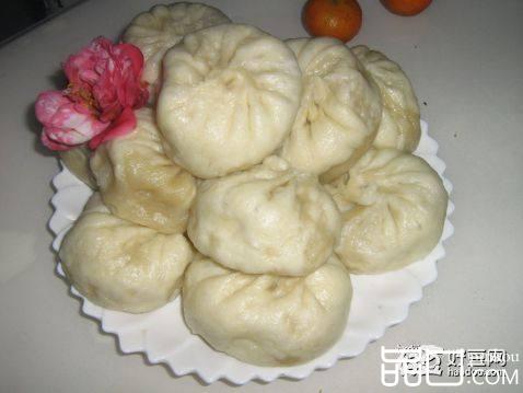 萝卜大包子