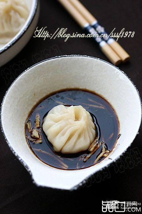 上海小笼汤包
