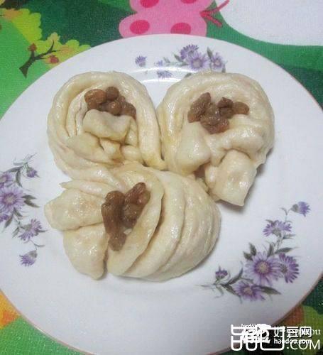 风味葡萄干花卷